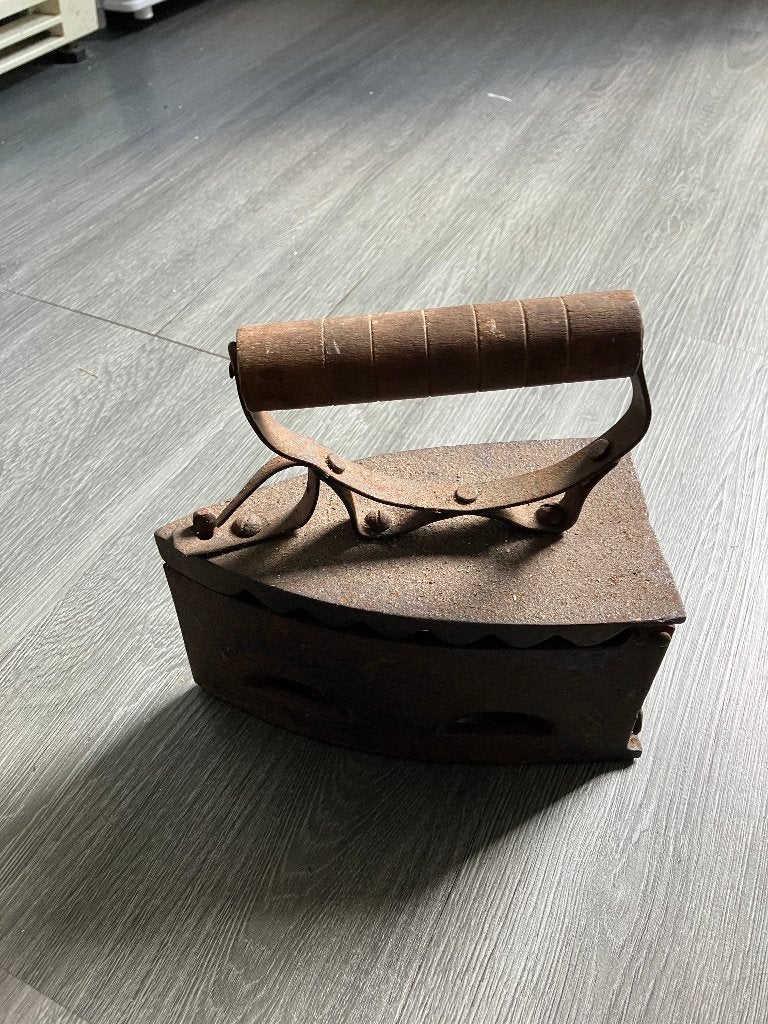 antiek strijkijzer vintage, Antiek en Kunst, Antiek | Gereedschap en Instrumenten, Ophalen