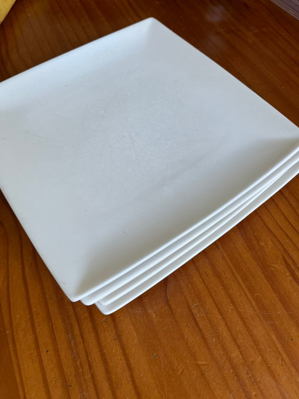 Gratis 4 vierkante borden, 23 cm platte borden, Ophalen, Gebruikt, Bord(en), Overige stijlen