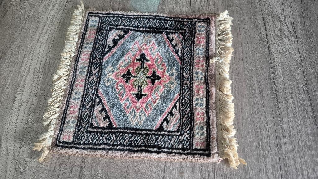 Handgeknoopt Perzische tafelkleedje (1), Ophalen of Verzenden, Zo goed als nieuw, Rechthoek, Binnen
