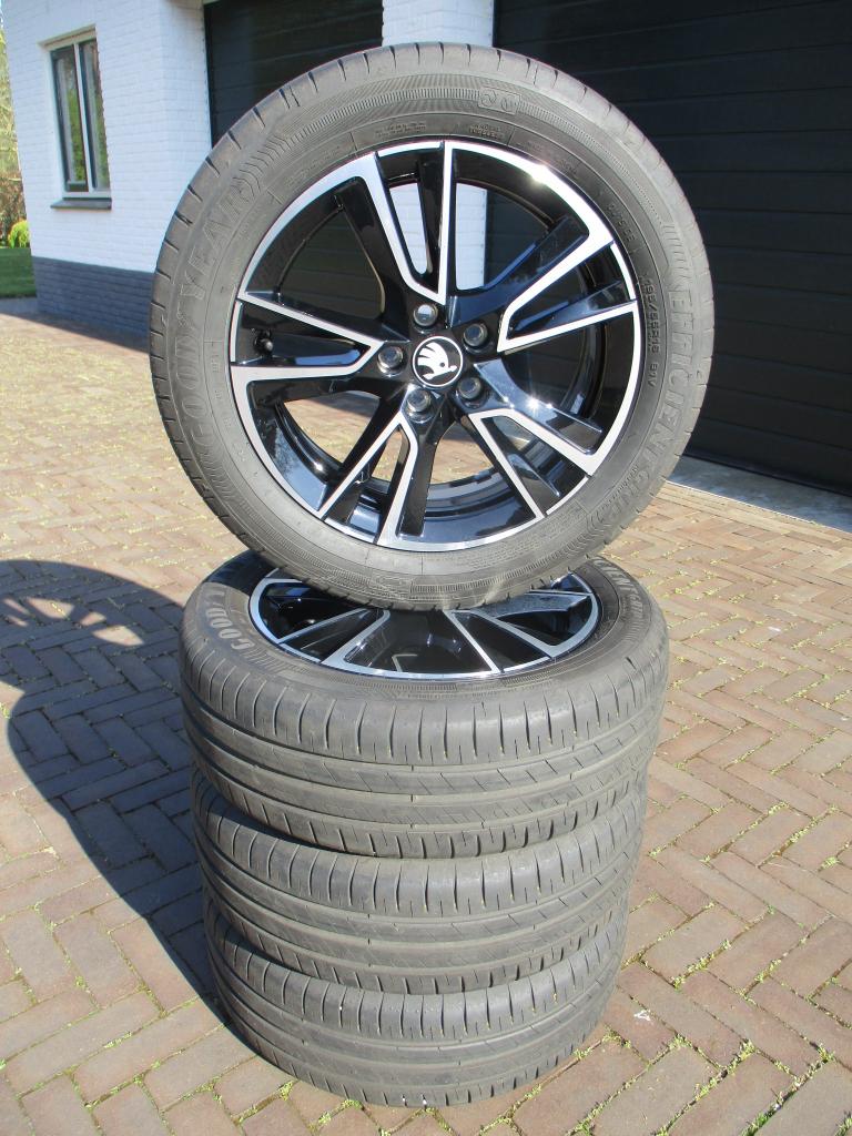 NIEUW Originele Skoda Fabia 16 inch velgen zomerbanden, Ophalen, 16 inch, Banden en Velgen, Nieuw