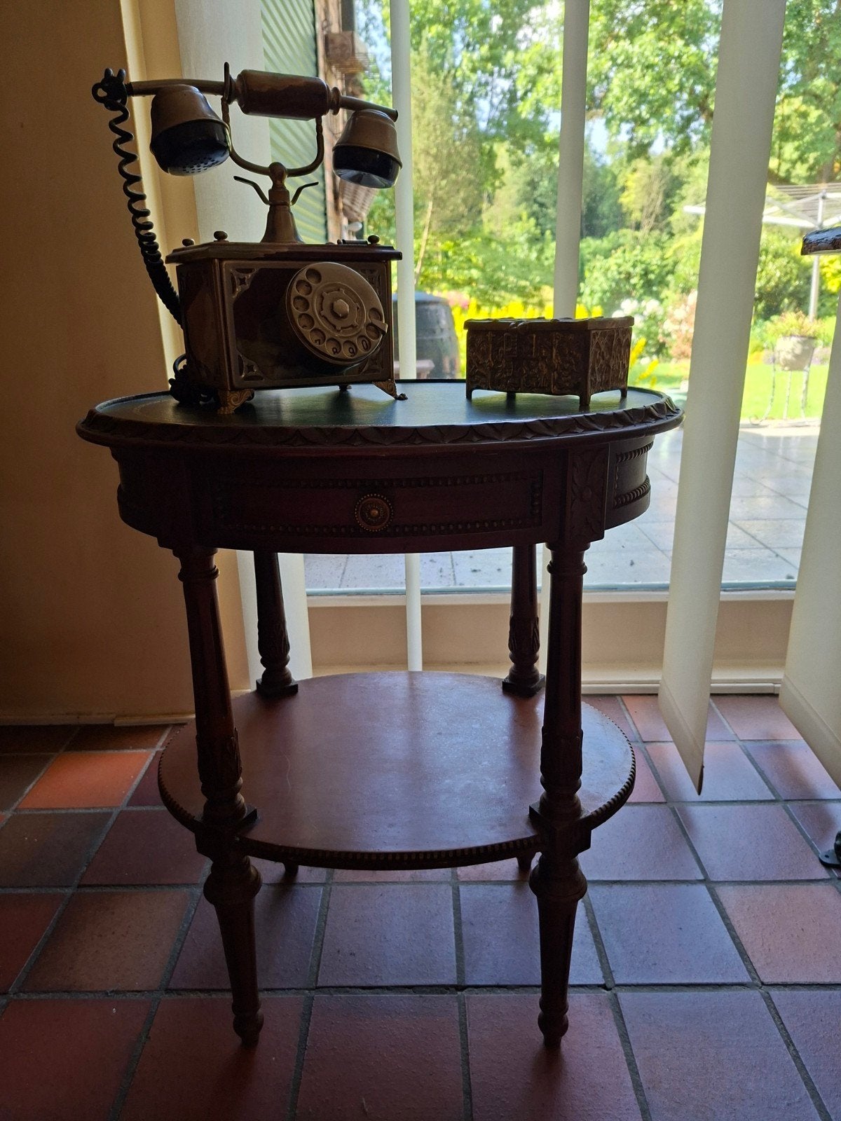 Antieke ovale bijzettafel, Ophalen of Verzenden