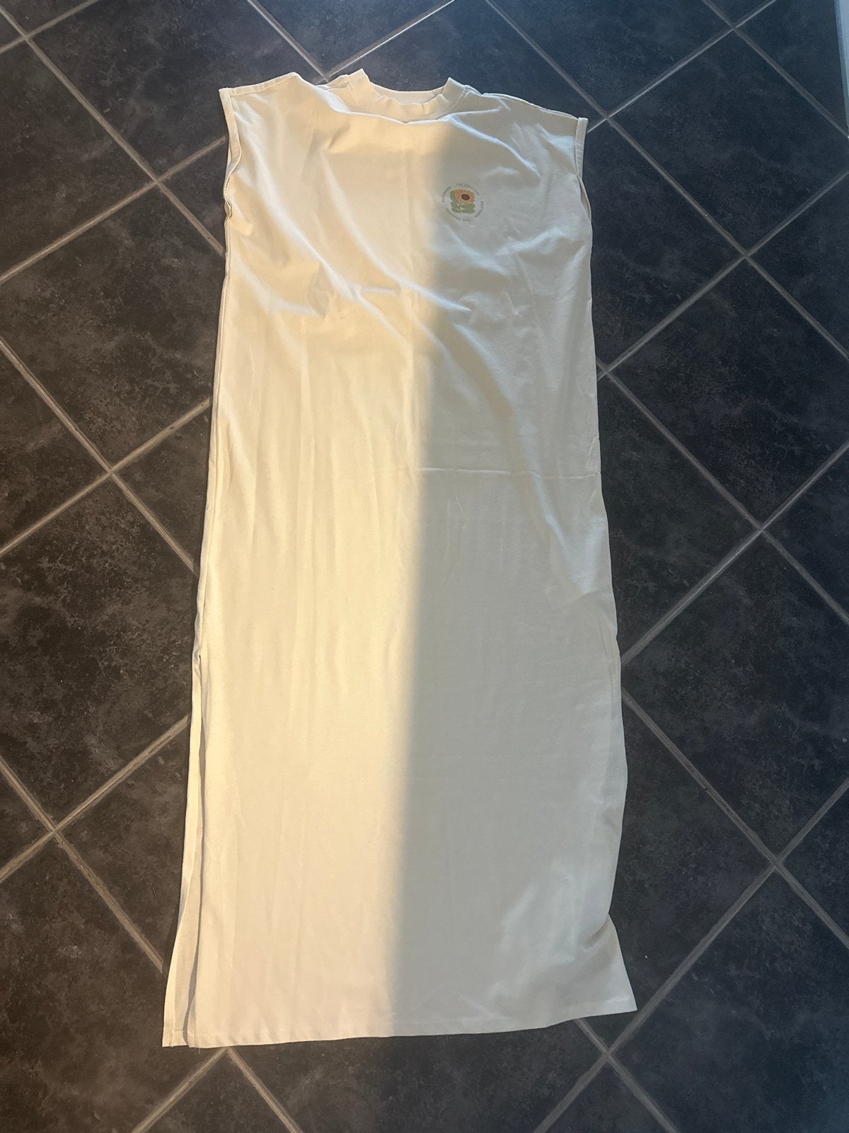 Lange jurk met splitten zijkant' print van rustaagh maat L, Kleding | Dames, Beige, Maat 42/44 (L), Nieuw, Ophalen of Verzenden