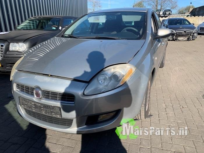 Carrosserie Hoek links-voor van een Fiat Bravo, Gebruikt, -, -, Ophalen of Verzenden