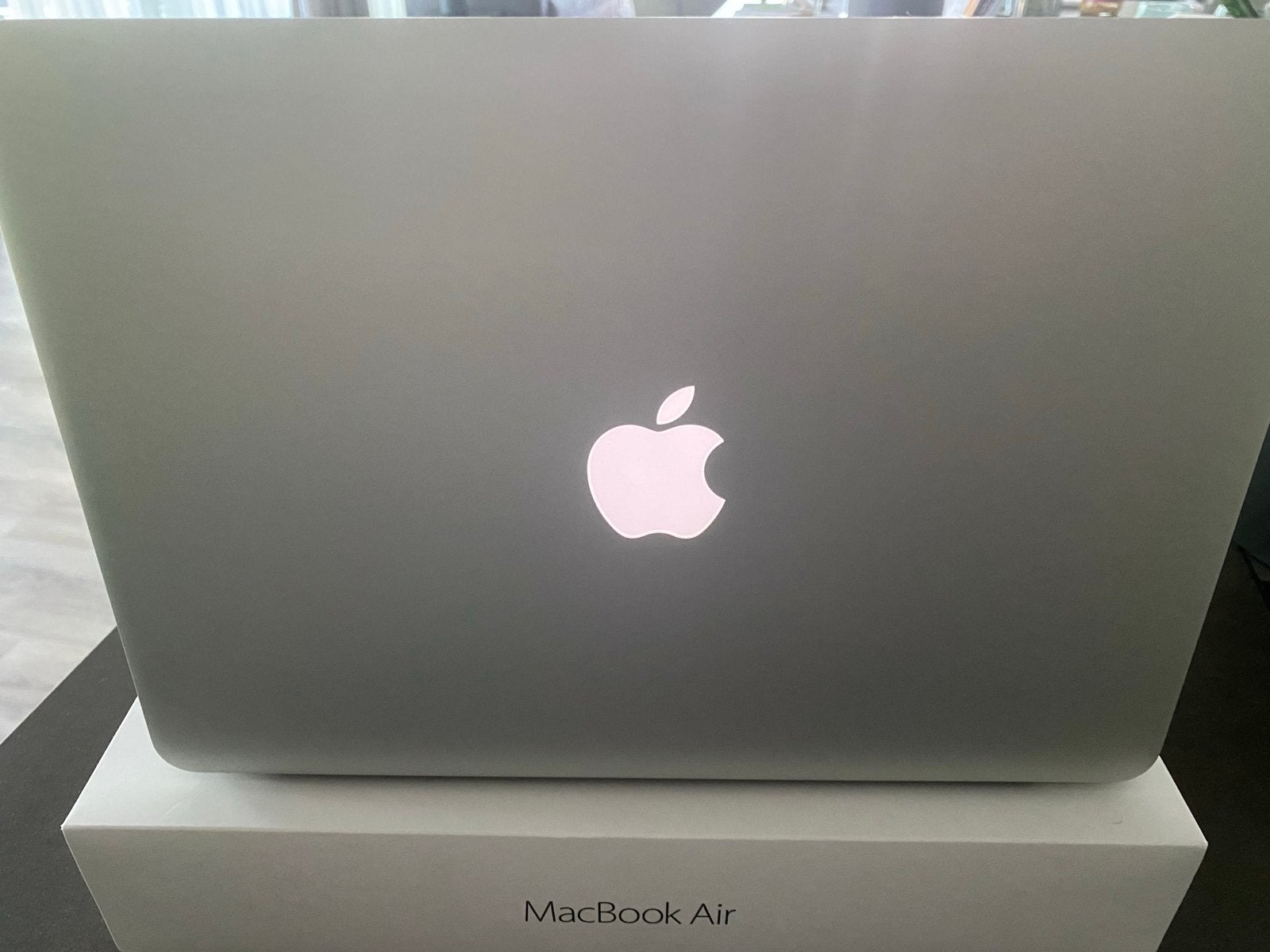 MacBook Air (13-inch, Early 2015) - 8GB RAM, 1.6 GHz, Computers en Software, Apple Macbooks, Ophalen, Gebruikt, 256 GB, Qwerty
