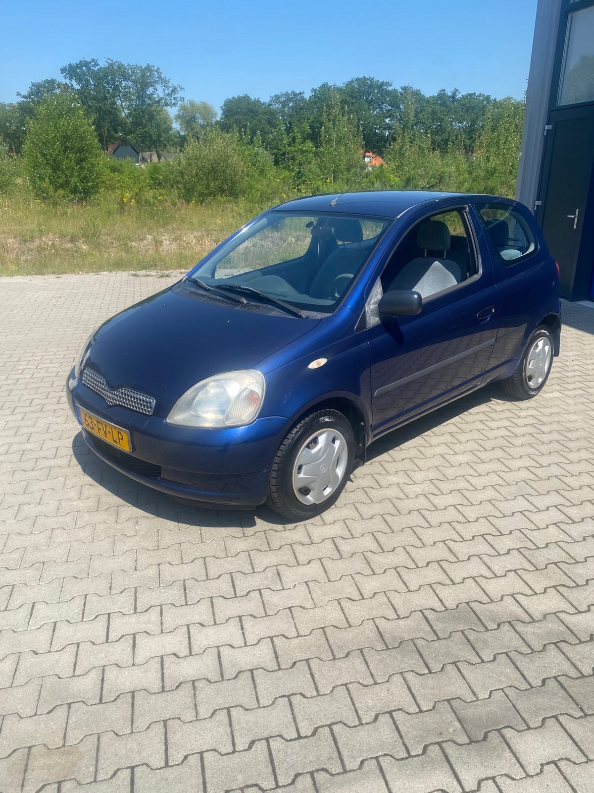 Toyota Yaris 1.3 16V 3DR Linea SOL 2000 Blauw, 1299 cc, Stof, 31 €/maand, 4 cilinders