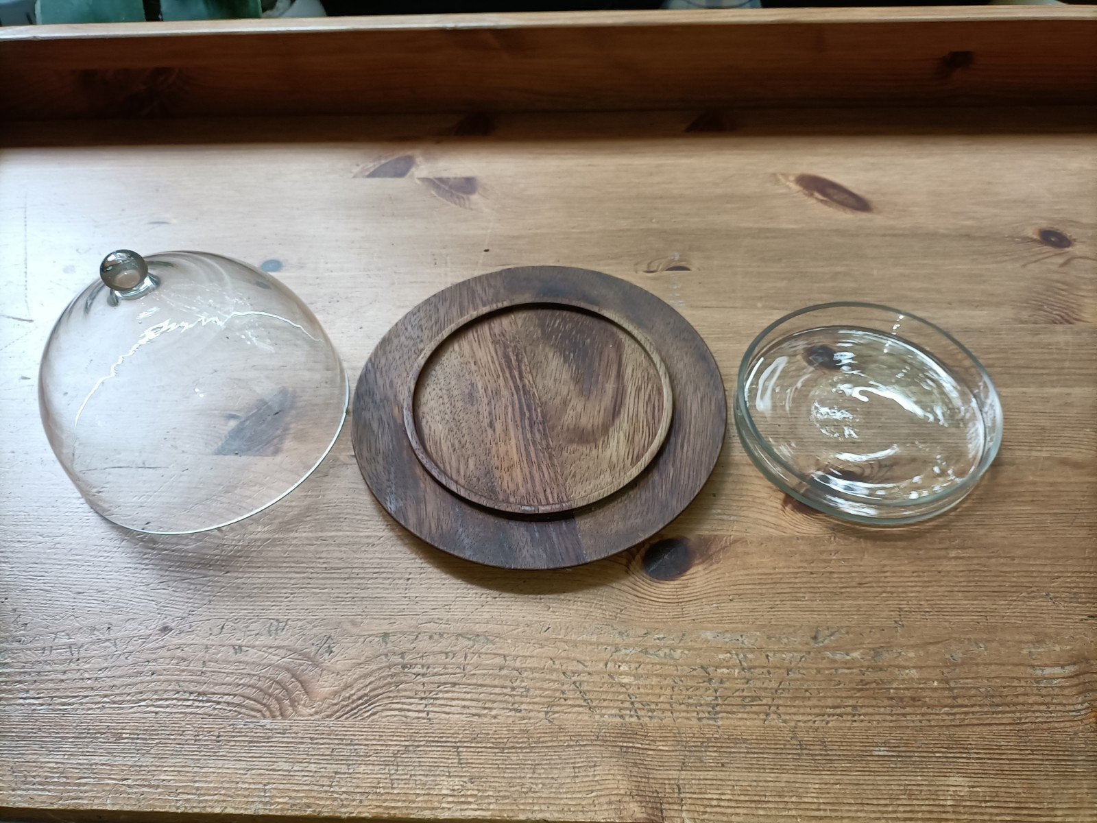 Glazen stolp met houten onderzetter *, Ophalen of Verzenden