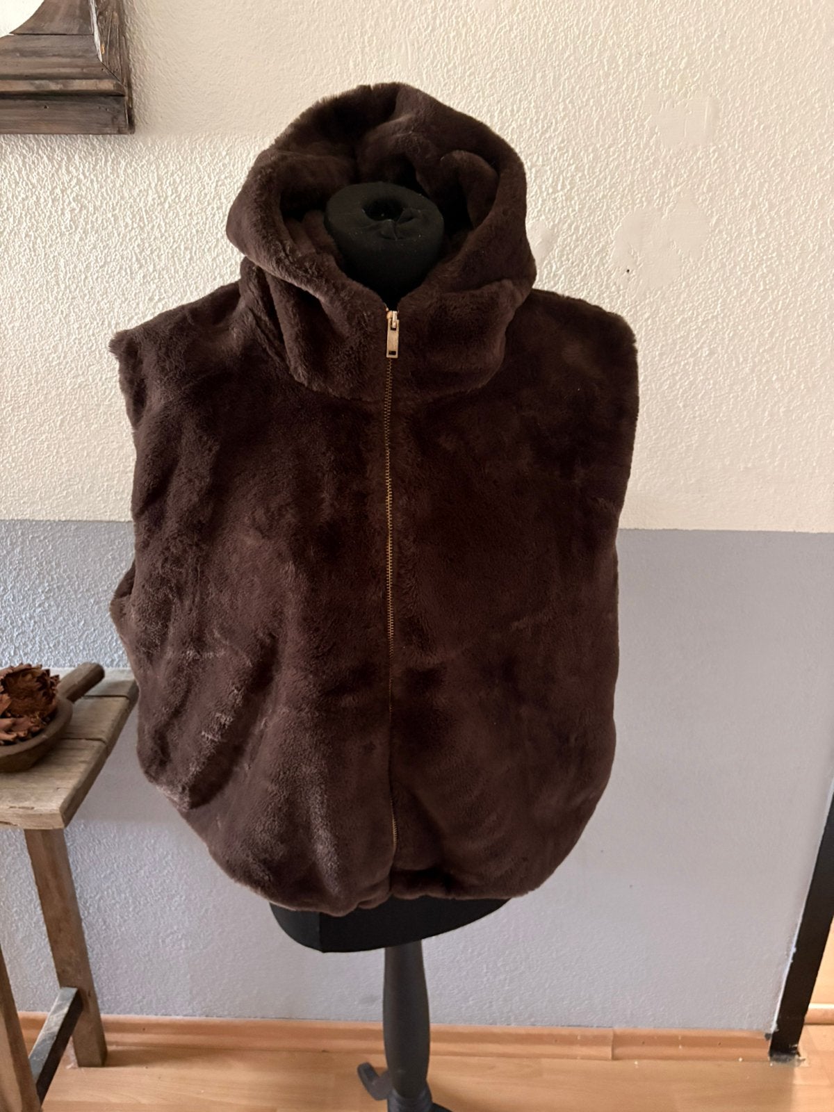 Lamare mooie bruine faux fur bodywarmer mt 44/46 ZGAN, Kleding | Dames, Bodywarmers, Ophalen of Verzenden, Zo goed als nieuw, Maat 42/44 (L)