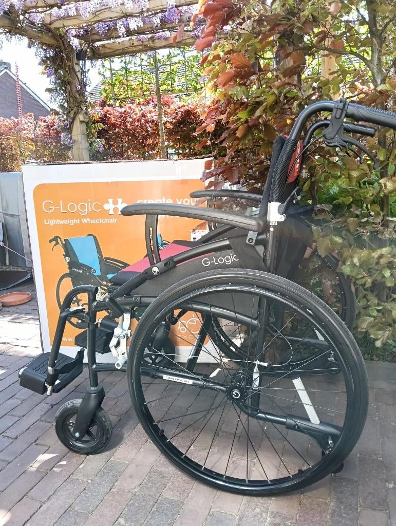 G-LOGIC 24 rolstoel inklapbaar, Ophalen, Inklapbaar, Zo goed als nieuw, Duwrolstoel