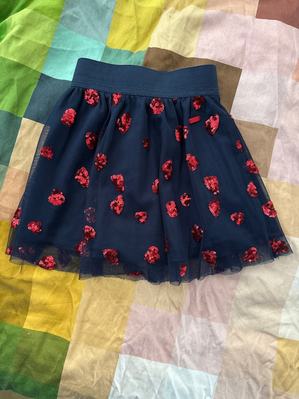 Le Chic rokje maat 104 met rode pailletten, Kinderen en Baby's, Kinderkleding | Maat 104, Ophalen of Verzenden, Zo goed als nieuw