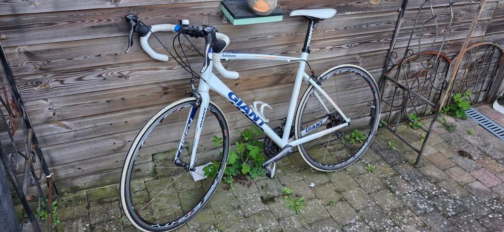 Giant Rabobank racefiets Ultegra - Zeer nette staat, Fietsen en Brommers, Fietsen | Racefietsen, Velgrem, Aluminium, Zo goed als nieuw