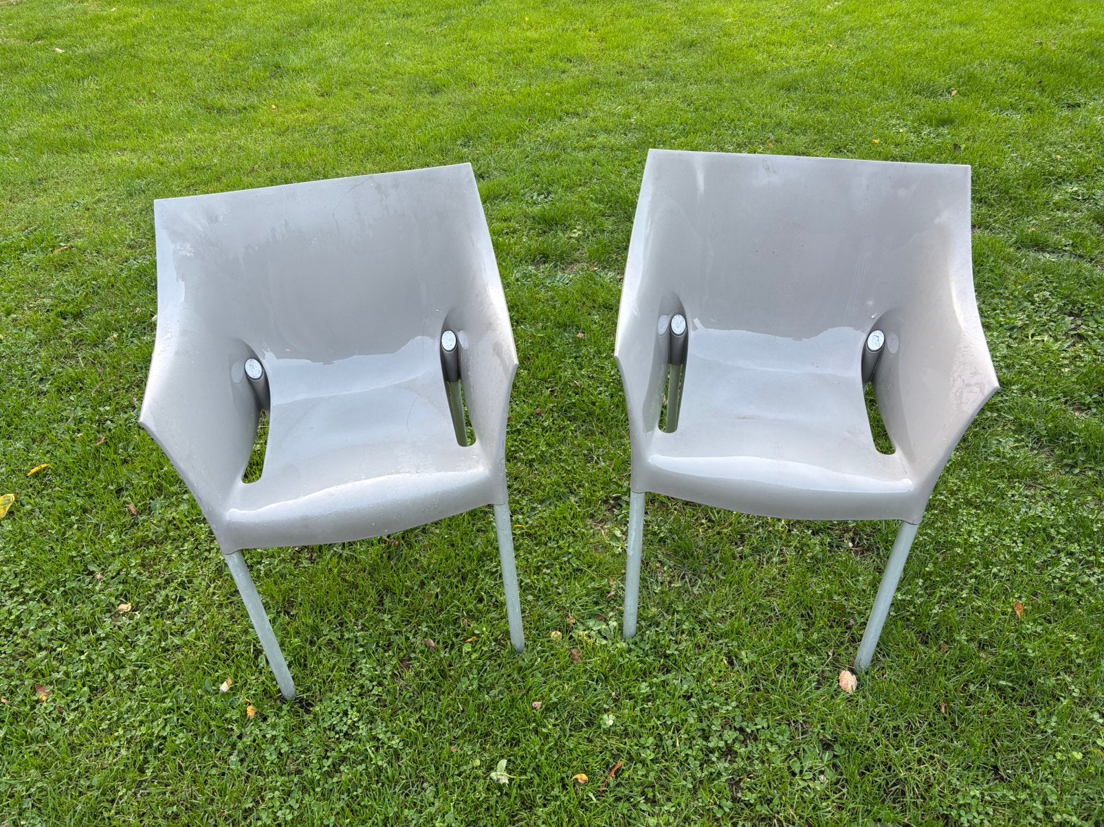 2 Kartell Dr. NO stoelen - Grijs kunststof, Huis en Inrichting, Ophalen, Kunststof, Gebruikt, Twee