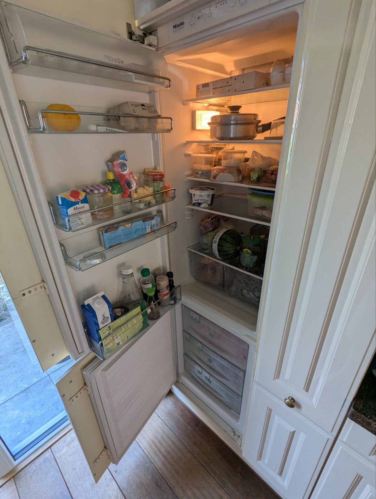 [SPOED] Miele Inbouw Koel-vriescombinatie (KF 883 I 1), Witgoed en Apparatuur, Koelkasten en IJskasten, Ophalen, Gebruikt, 200 liter of meer