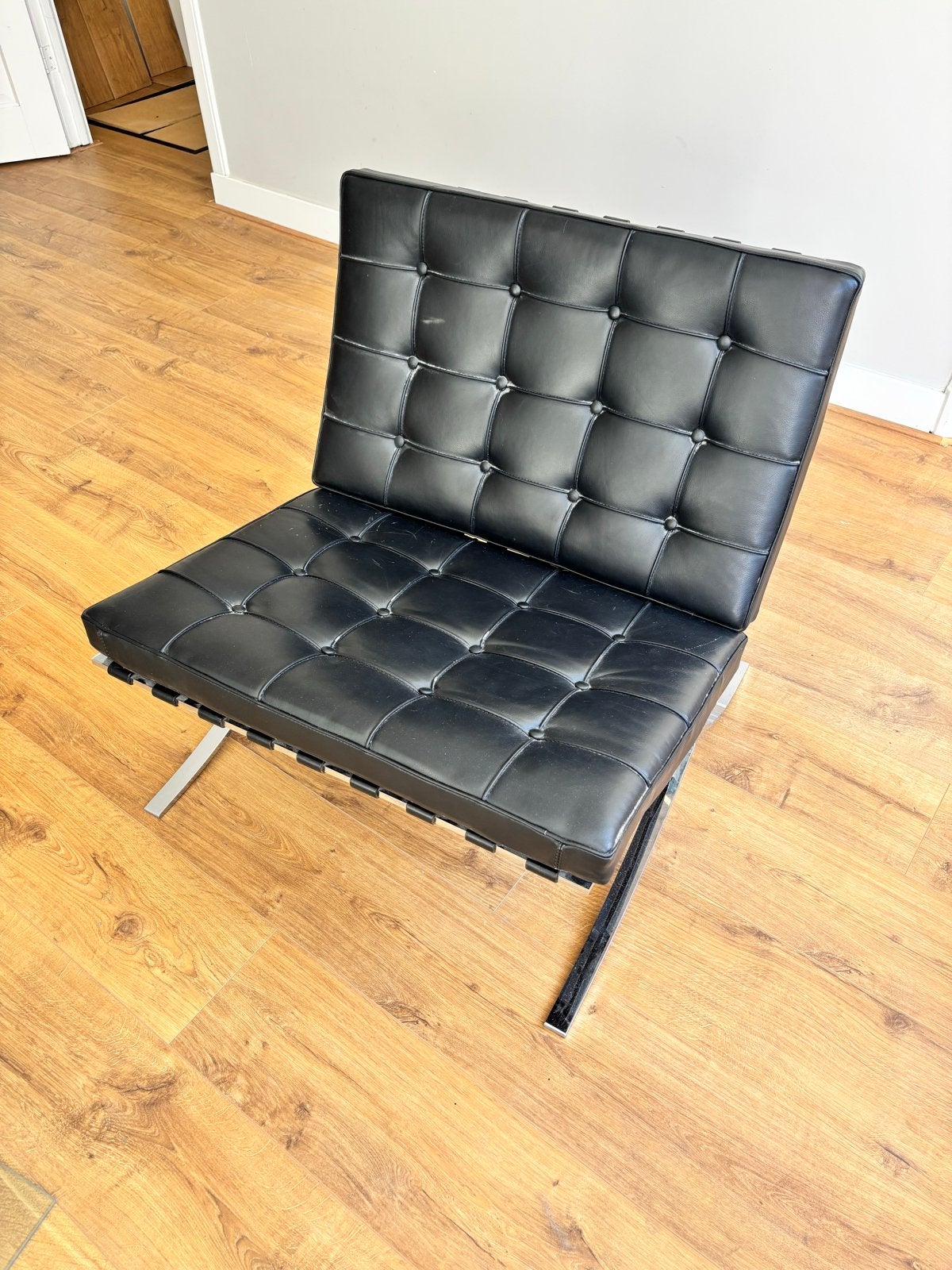 Alivar Barcelona fauteuil in zwart leer, Gebruikt, Ophalen of Verzenden, 75 tot 100 cm, Leer