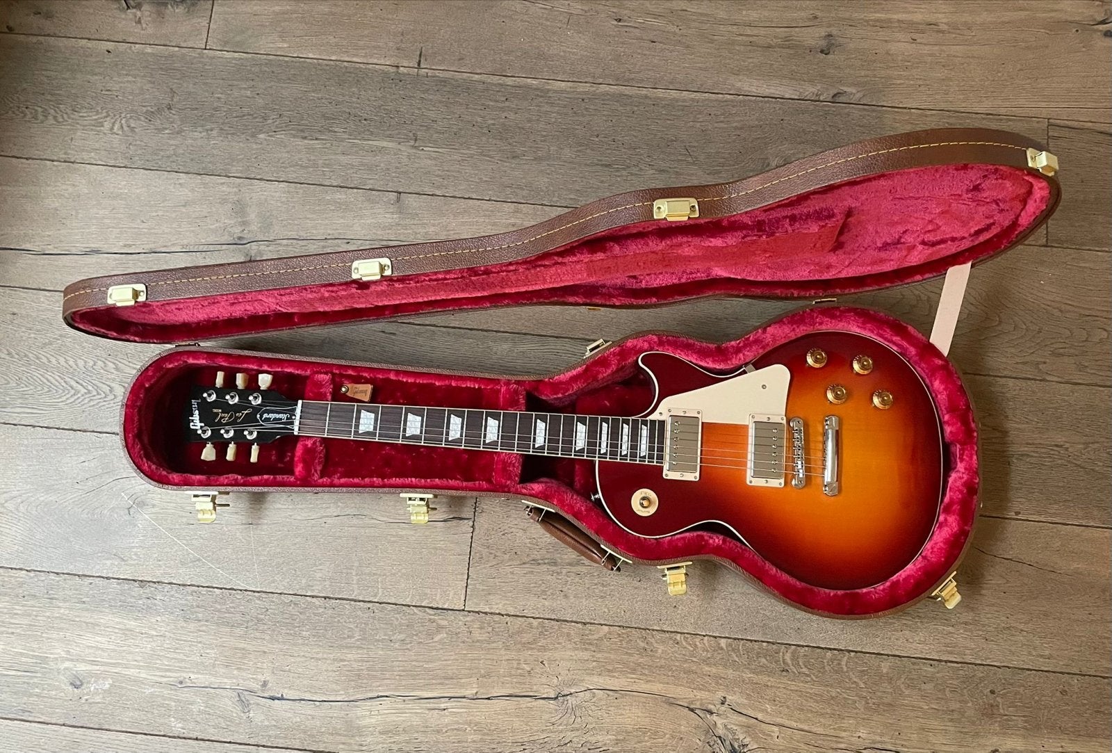 Gibson Les Paul Standard met koffer, Muziek en Instrumenten, Snaarinstrumenten | Gitaren | Elektrisch, Ophalen, Zo goed als nieuw