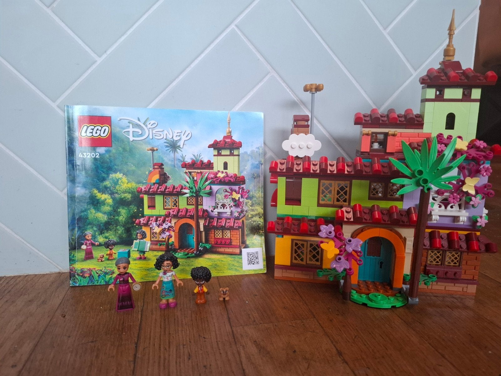 LEGO Disney Encanto Het Madrigal Huis 43202, Kinderen en Baby's, Speelgoed | Duplo en Lego, Lego, Ophalen of Verzenden, Zo goed als nieuw