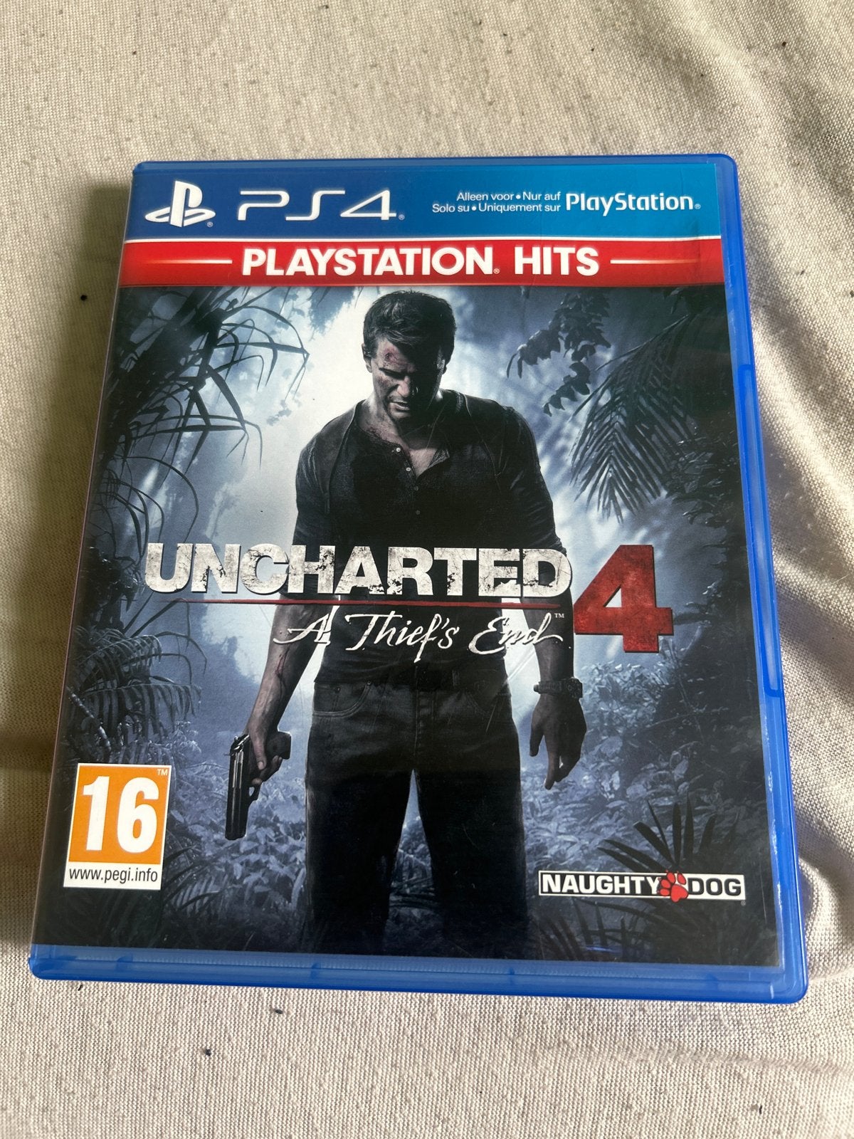 Uncharted 4: A Thief's End (PS4), Online, 1 speler, Zo goed als nieuw, Vanaf 16 jaar