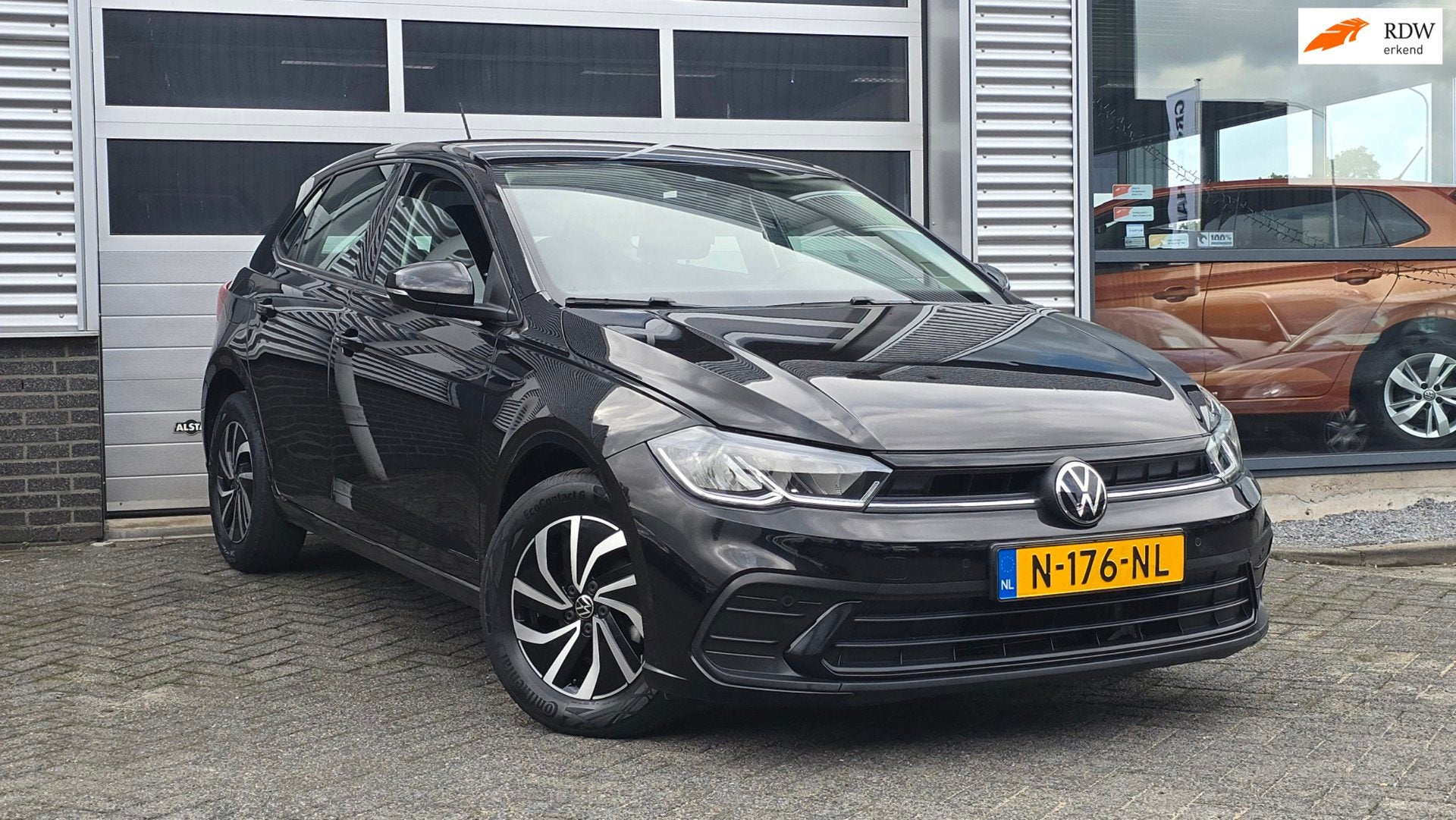 Volkswagen Polo 1.0 TSI Life NIEUWE MODEL, Auto's, Voorwielaandrijving, Gebruikt, Euro 6, 1072 kg