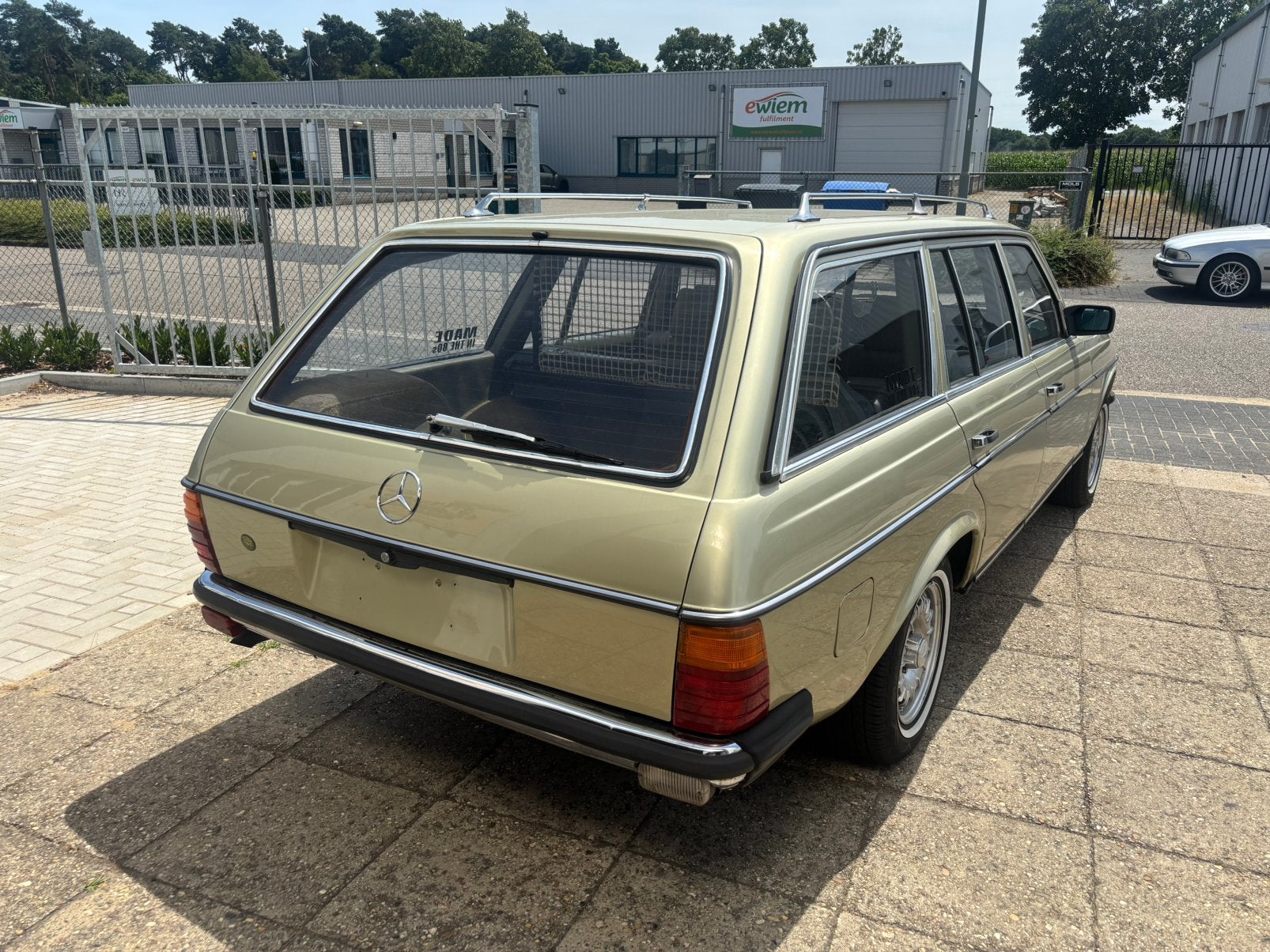 Mercedes 230 TE Kombi automaat uit 1982, foto 5