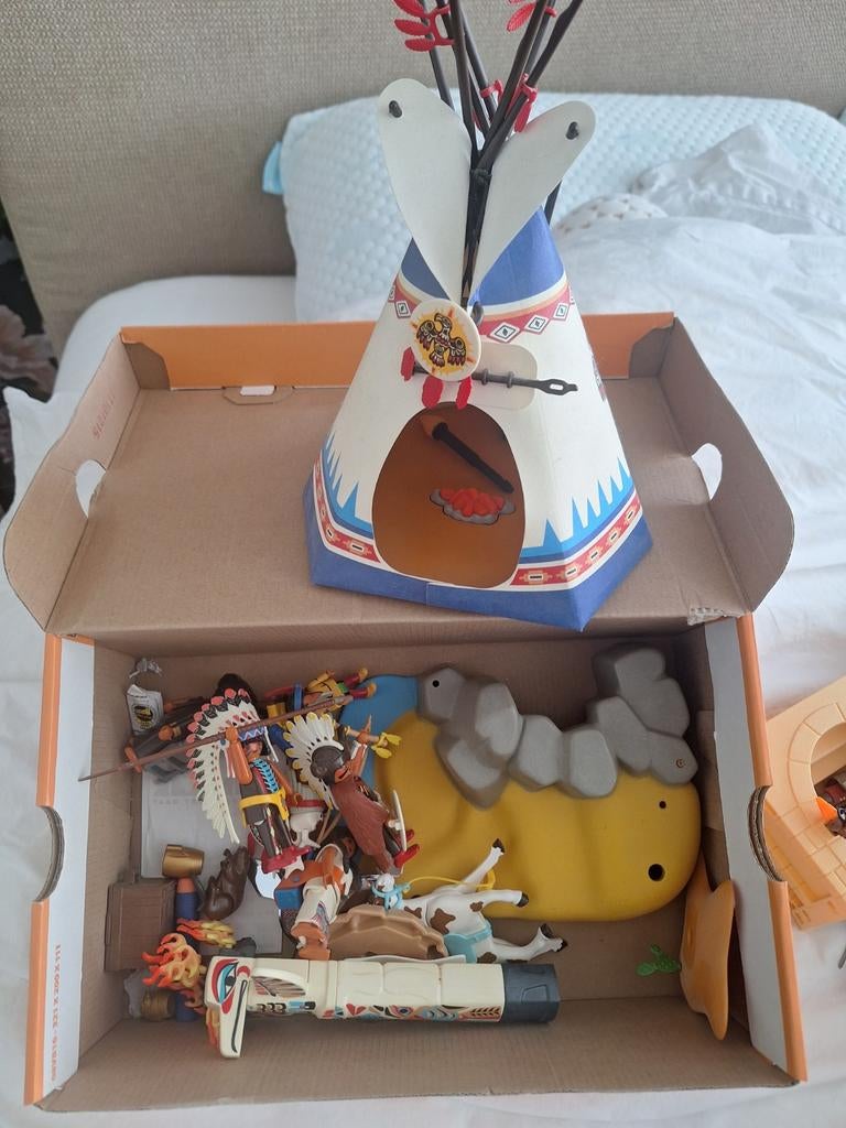 Playmobil Indianen set met tipi en figuren, Ophalen, Gebruikt