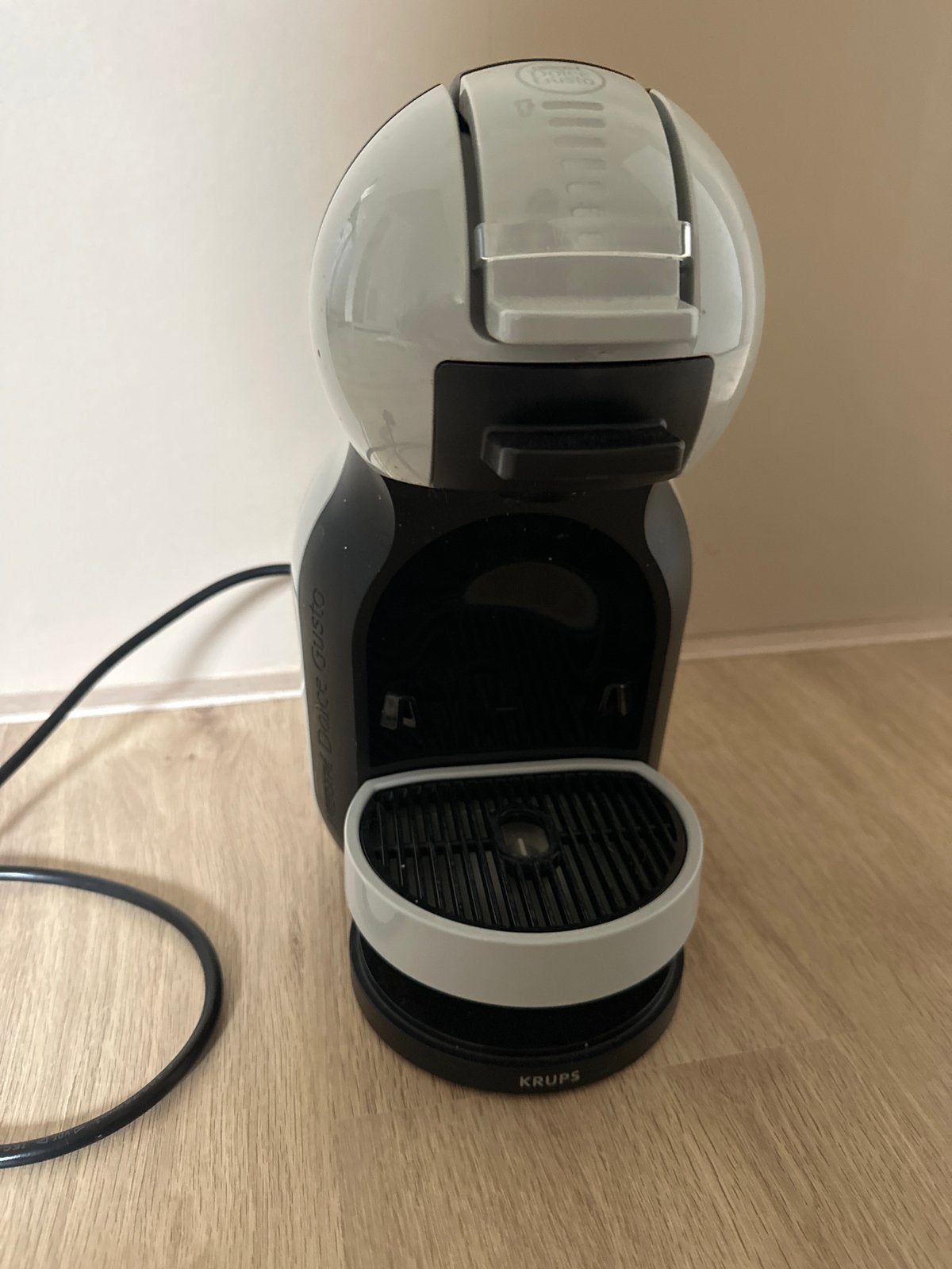 Krups Dolce Gusto Koffiezetapparaat, Koffiepads en cups, Gebruikt, Koffiemachine, Ophalen of Verzenden