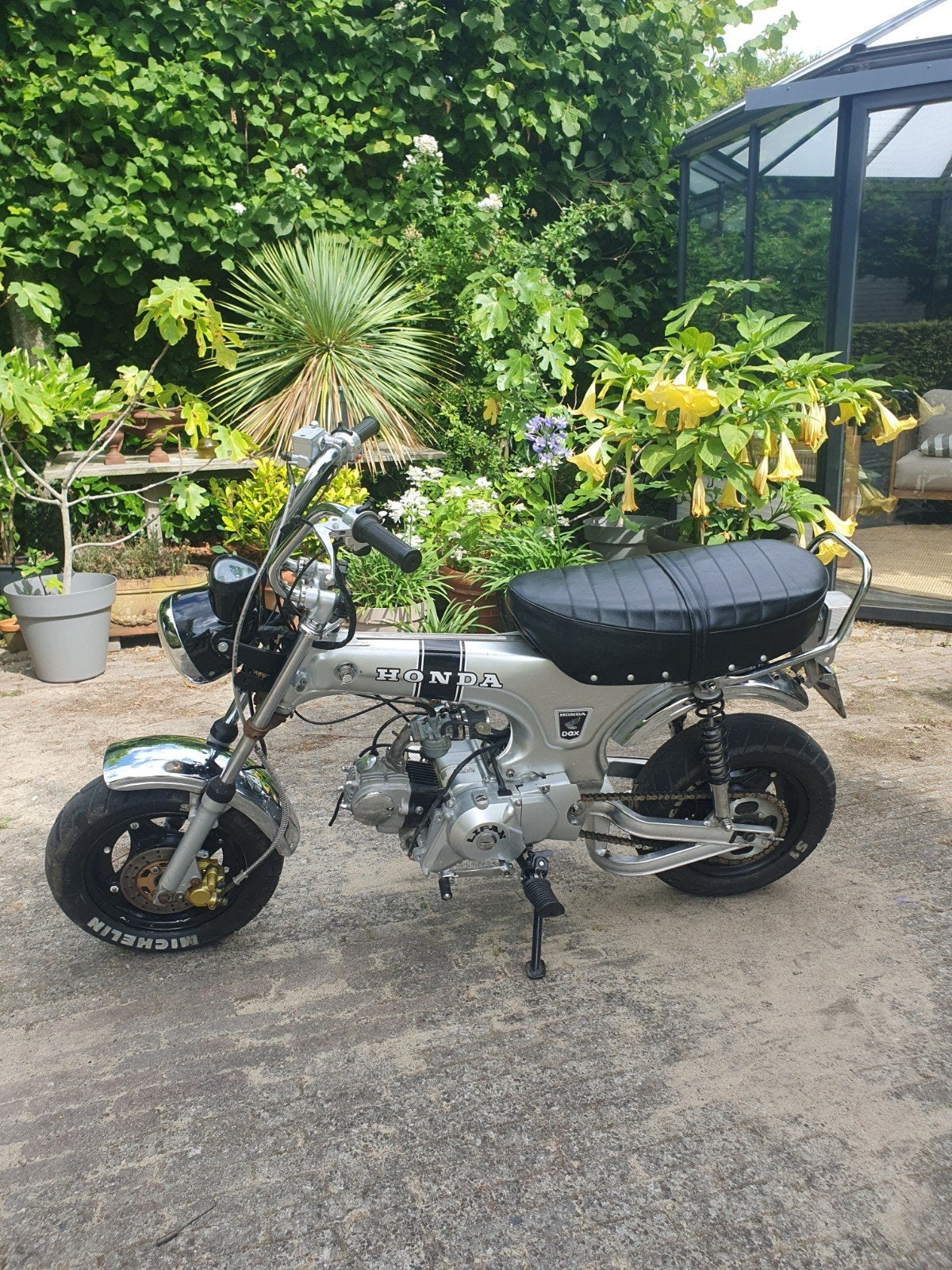 Honda Dax (Jincheng) met veel nieuwe onderdelen, Fietsen en Brommers, Ophalen, Overige modellen, 49 cc, Zo goed als nieuw