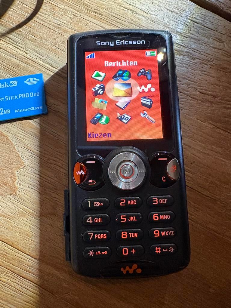 Sony Ericsson W810i Walkman Telefoon met 512MB Memory Stick, Gebruikt, Ophalen of Verzenden, Minder dan 3 megapixel, Klassiek of Candybar