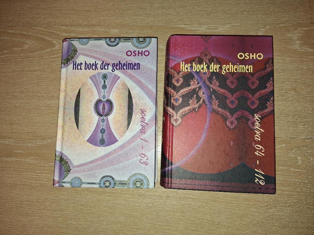 Het boek der geheimen Osho Soetra`s deel 1 en 2, Ophalen of Verzenden, Zo goed als nieuw, Spiritualiteit algemeen, Overige typen