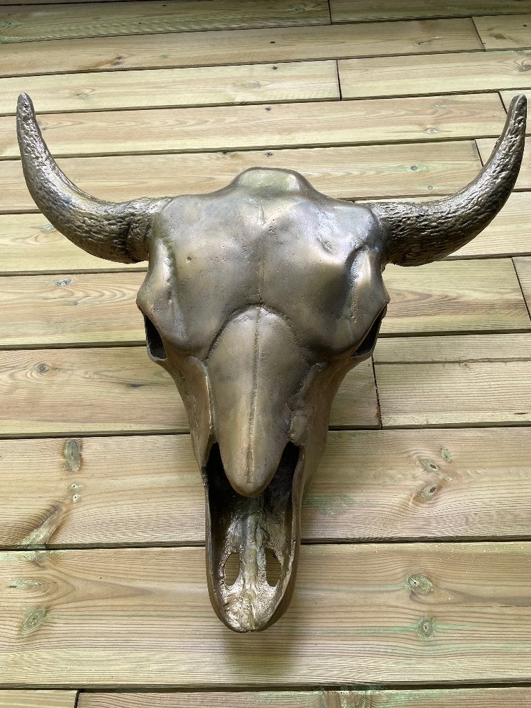 Wand buffelschedel brons metaal , woonkamer, cowboy 60cm, Ophalen, Nieuw, Metaal, Dierenbeeld
