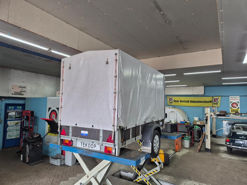 Zeer nette enkelas aanhangwagen 257x130x150 750 kg, Ophalen, Gebruikt