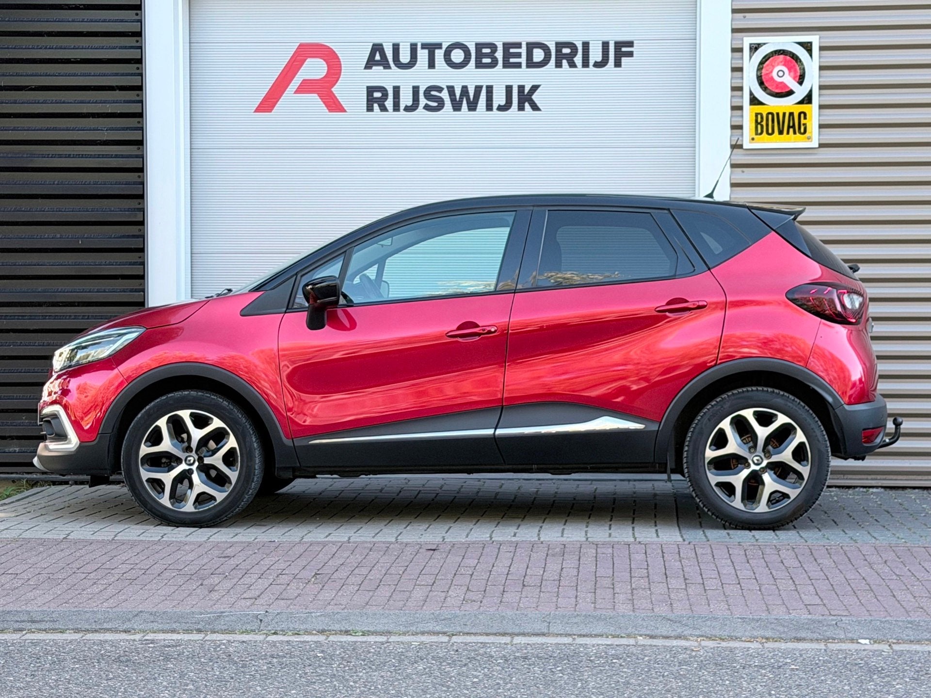 Renault Captur 0.9 TCe Intens Keyless/Navigatie, Voorwielaandrijving, 898 cc, Gebruikt, Euro 6