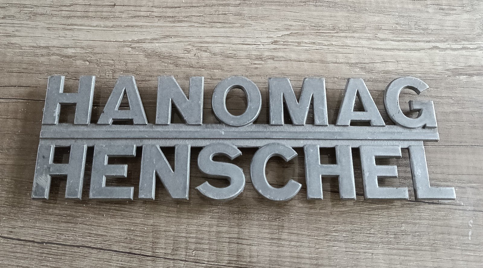 Hanomag Henschel Embleem / Logo, Ophalen of Verzenden, Gebruikt