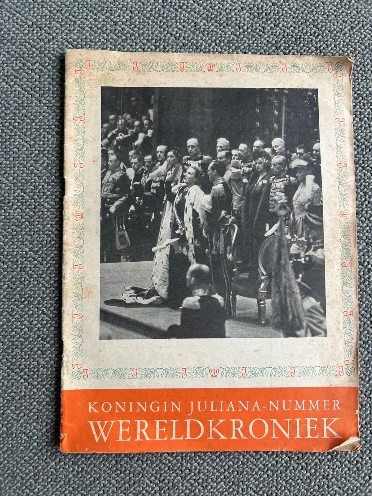 Wereldkroniek Koningin Juliana-nummer, Ophalen of Verzenden, Gebruikt, Tijdschrift of Boek