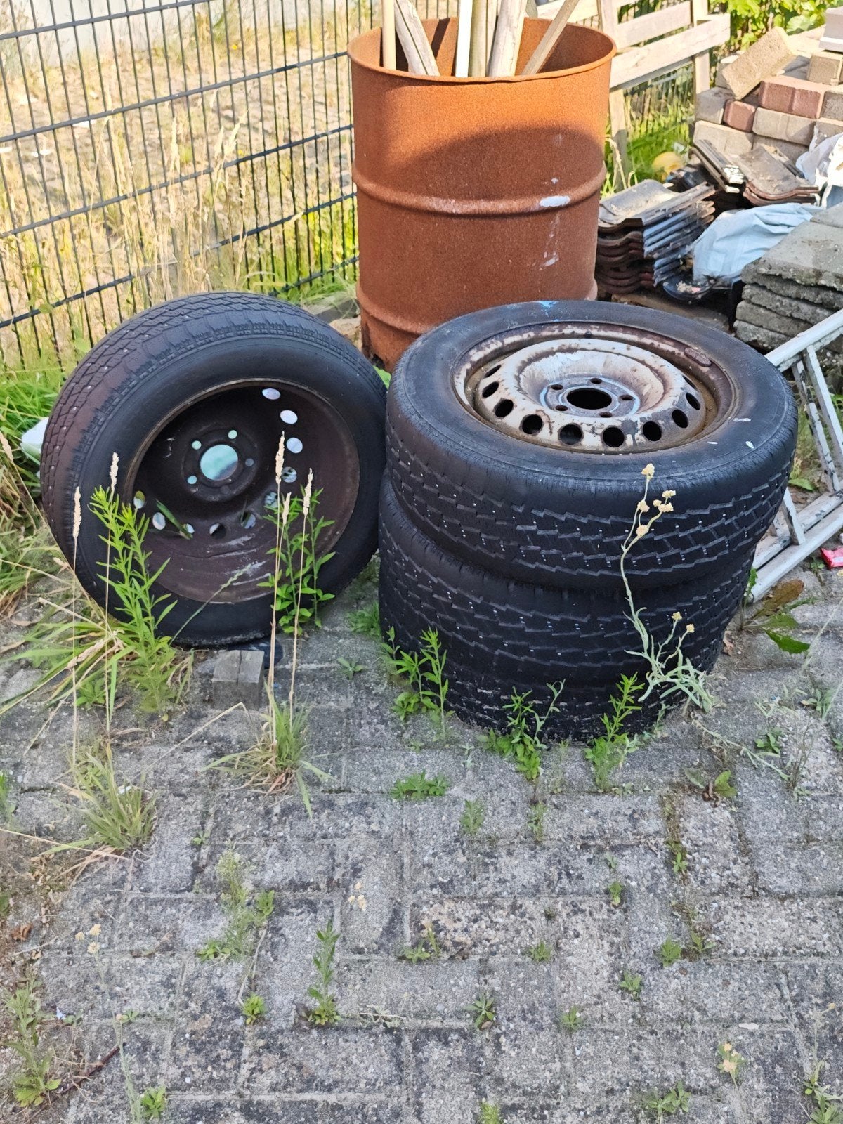 Opel Vivaro velgen met banden 195/65R16C, Ophalen of Verzenden, Gebruikt