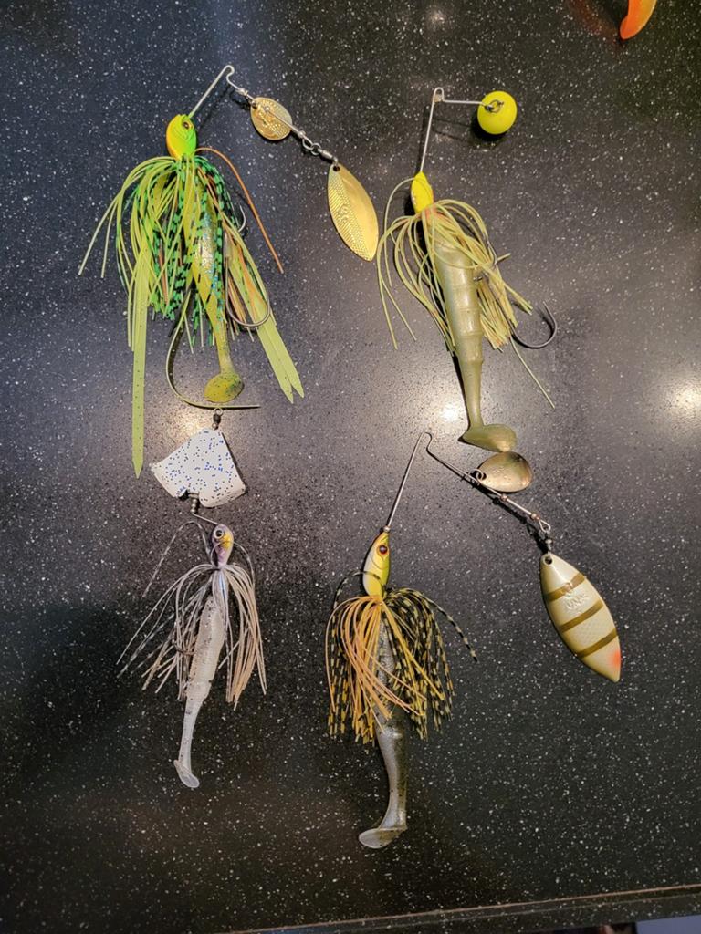 Setje met 4 kleine spinnerbaits, Watersport en Boten, Hengelsport | Roofvissen, Ophalen of Verzenden, Gebruikt, Overige typen