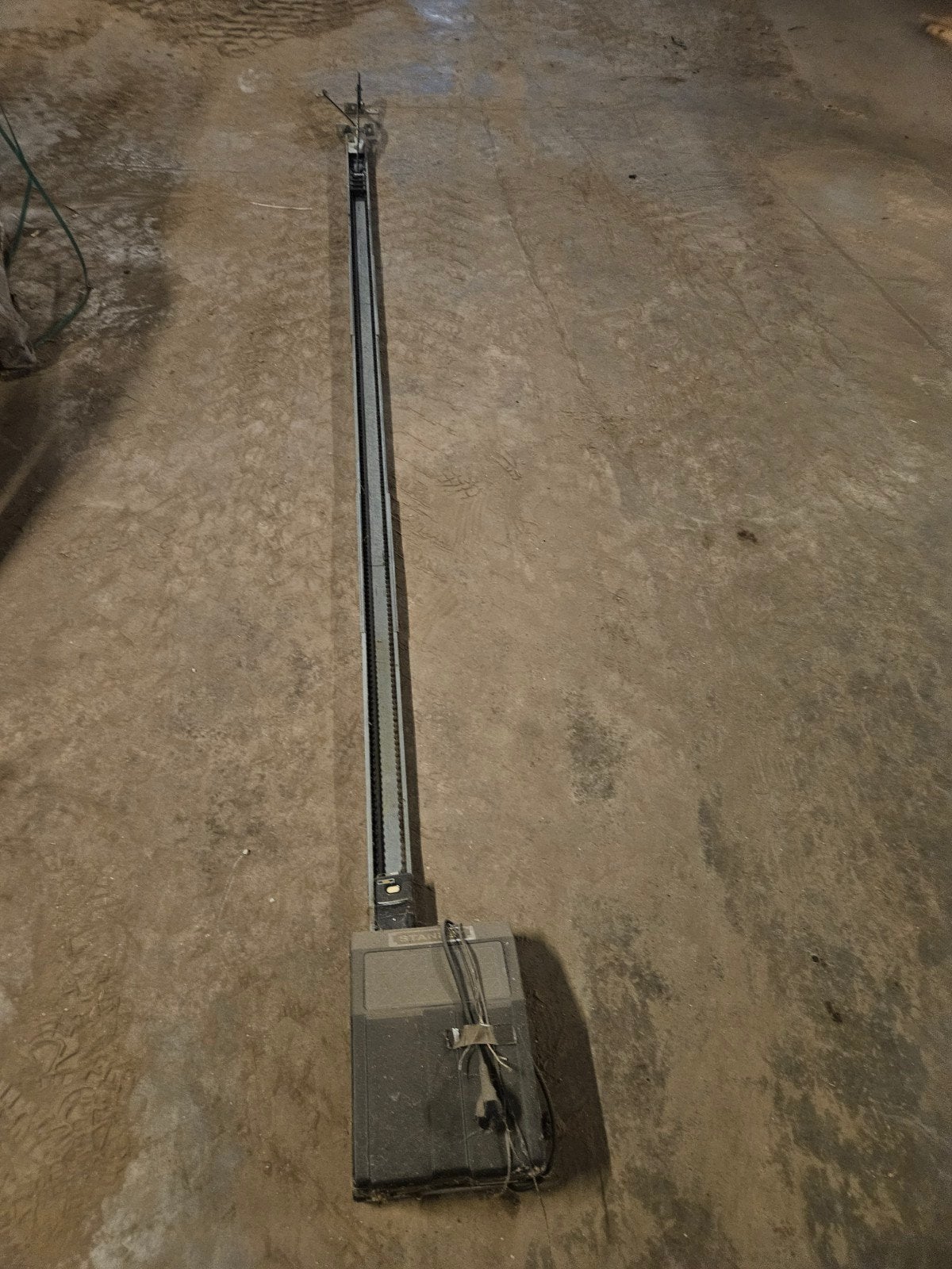 Garagedeur opener Stanley, Ophalen