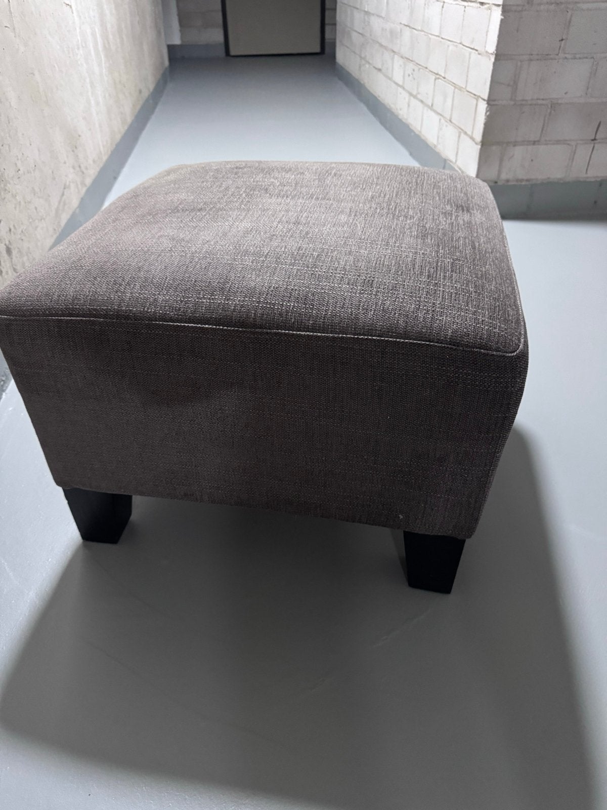 IKEA Ekenäs poef - Bruin/grijs, Huis en Inrichting, Ophalen, Gebruikt, Vierkant, Stof