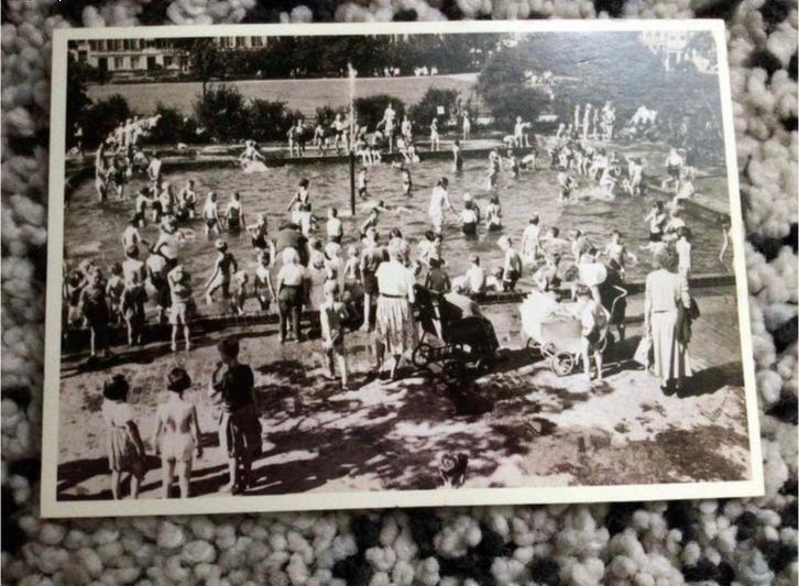 Fotokaart WATERBASSIN ORANJEPLEIN DEN HAAG 🌺 1954, Ophalen of Verzenden, 1940 tot 1960, Zuid-Holland