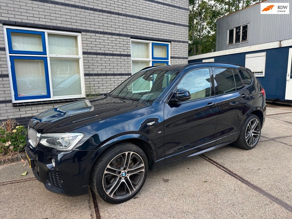 BMW X3 XDrive35d High Executive M-SPORT 313PK, Auto's, BMW, Gebruikt, Euro 6, 2993 cc, Leder en Stof