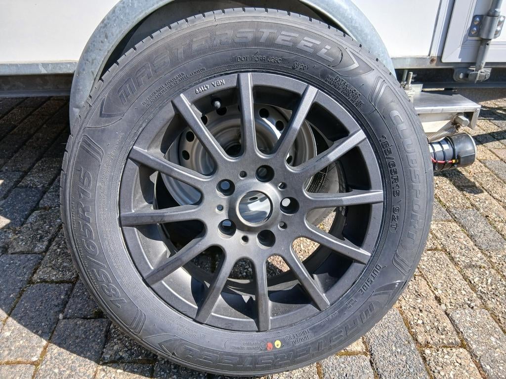 3 alufelgen met goede banden, Auto-onderdelen, Banden en Velgen, Ophalen, Zomerbanden, Band(en)