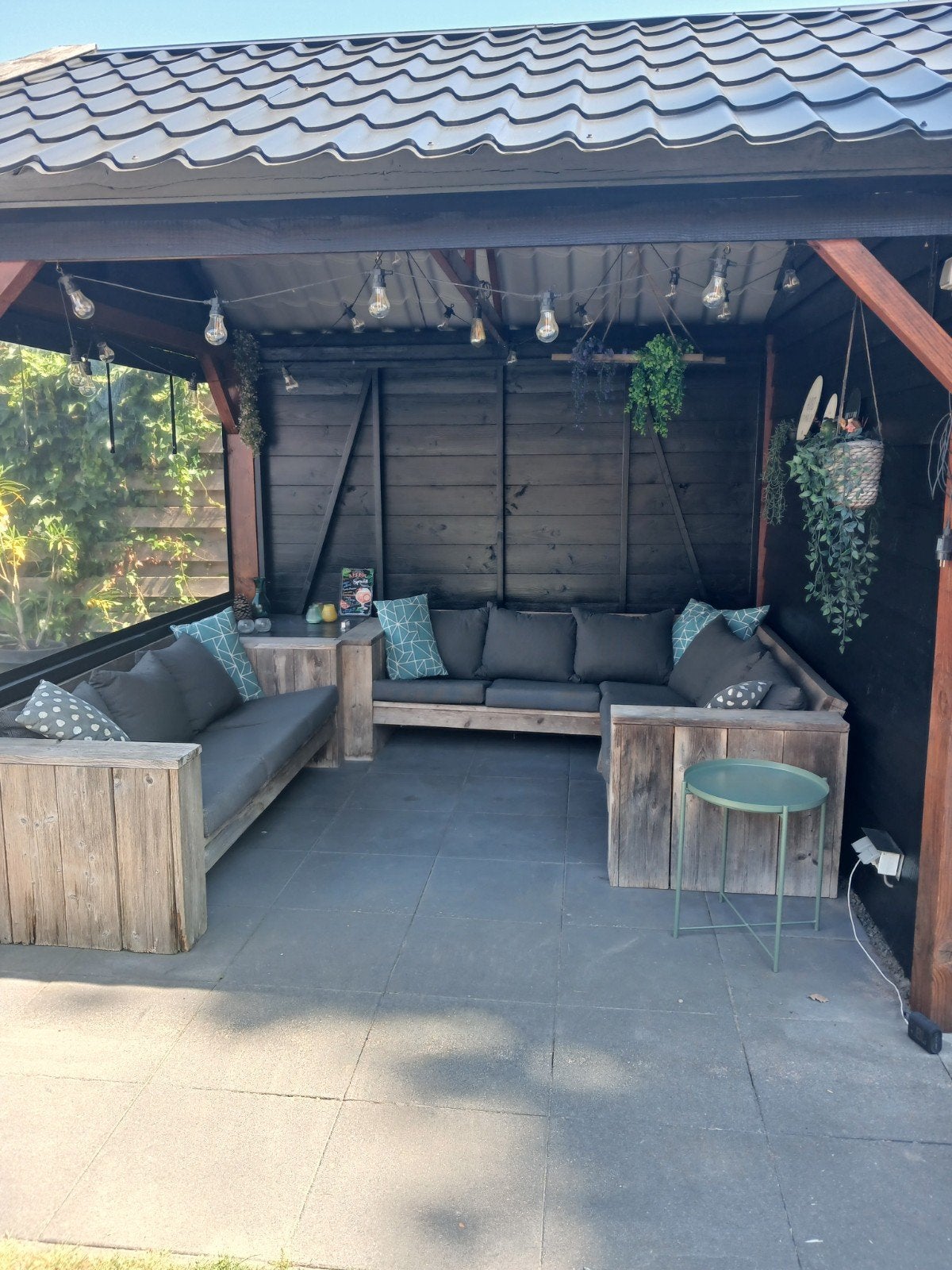 LOUNGESET VAN STEIGERHOUT MET KUSSENS, Ophalen, Gebruikt
