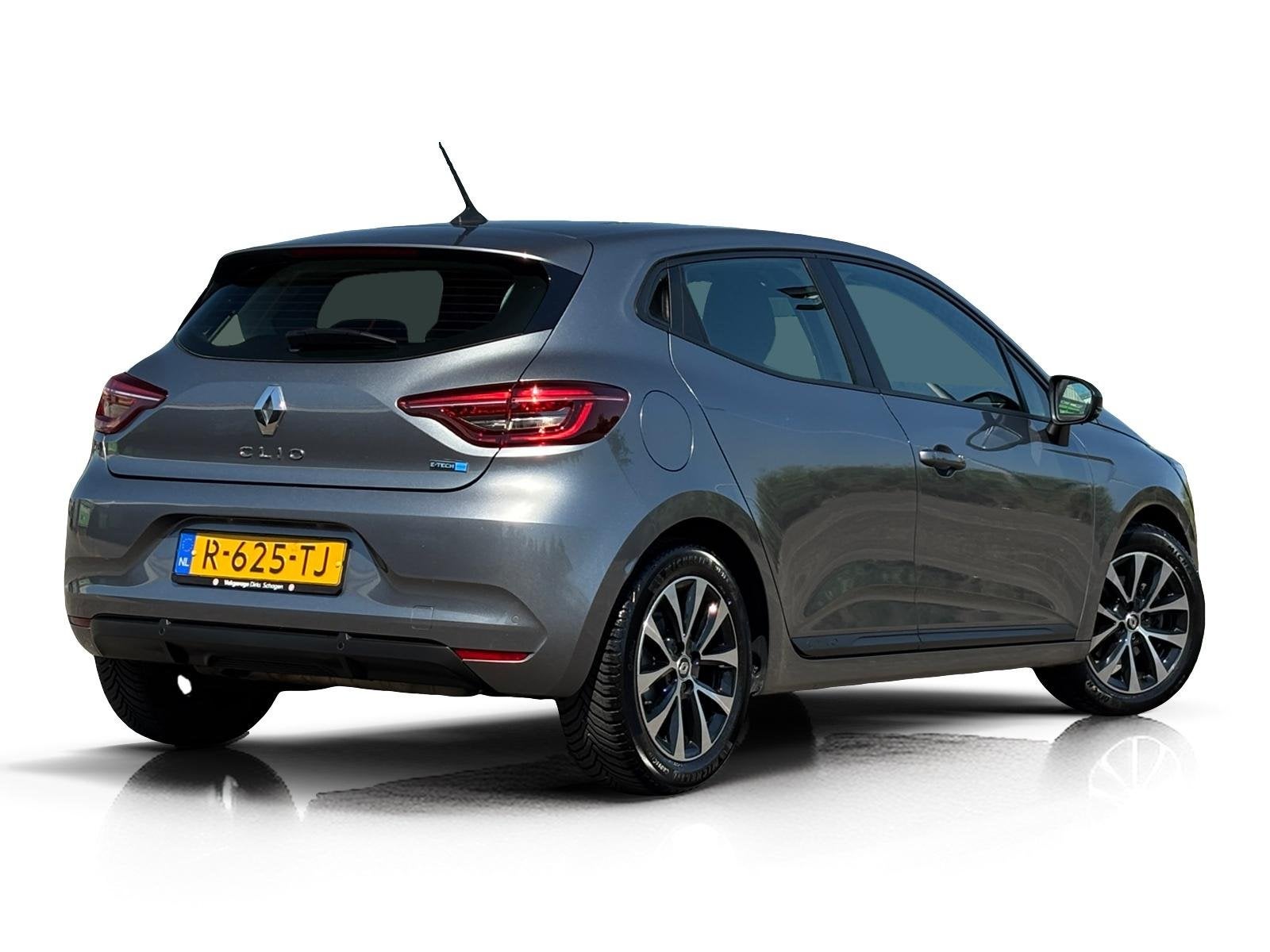 Renault Clio 1.6 E-Tech Hybrid 145 PK Equilibre ✅ LED ✅, Auto's, Stof, Gebruikt, Euro 6, Origineel Nederlands