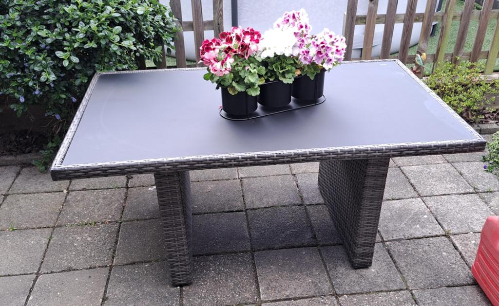 Tuintafel z.g.a.n., Ophalen, Zo goed als nieuw, Rechthoekig