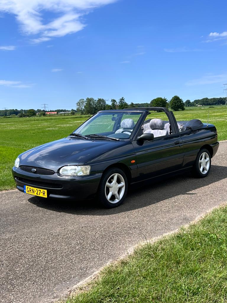 Ford escort |1996 | cabrio |1.6, Auto's, Ford, Particulier, Benzine, Cabriolet, Geïmporteerd, Zwart, Ophalen