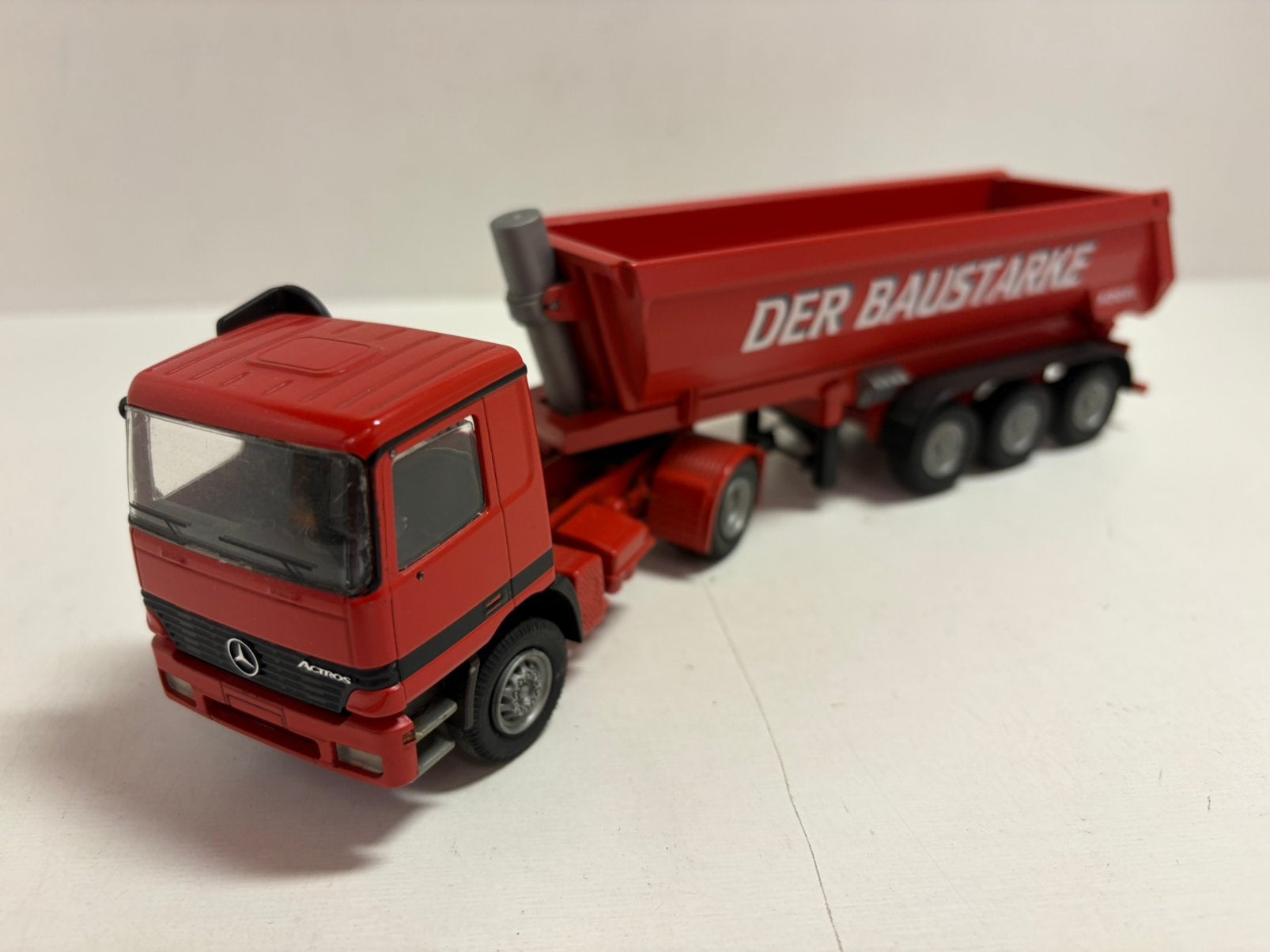 CONRAD MERCEDES ACTROS DER BAUSTARKE, Hobby en Vrije tijd, Ophalen of Verzenden, Zo goed als nieuw, Bus of Vrachtwagen, Conrad