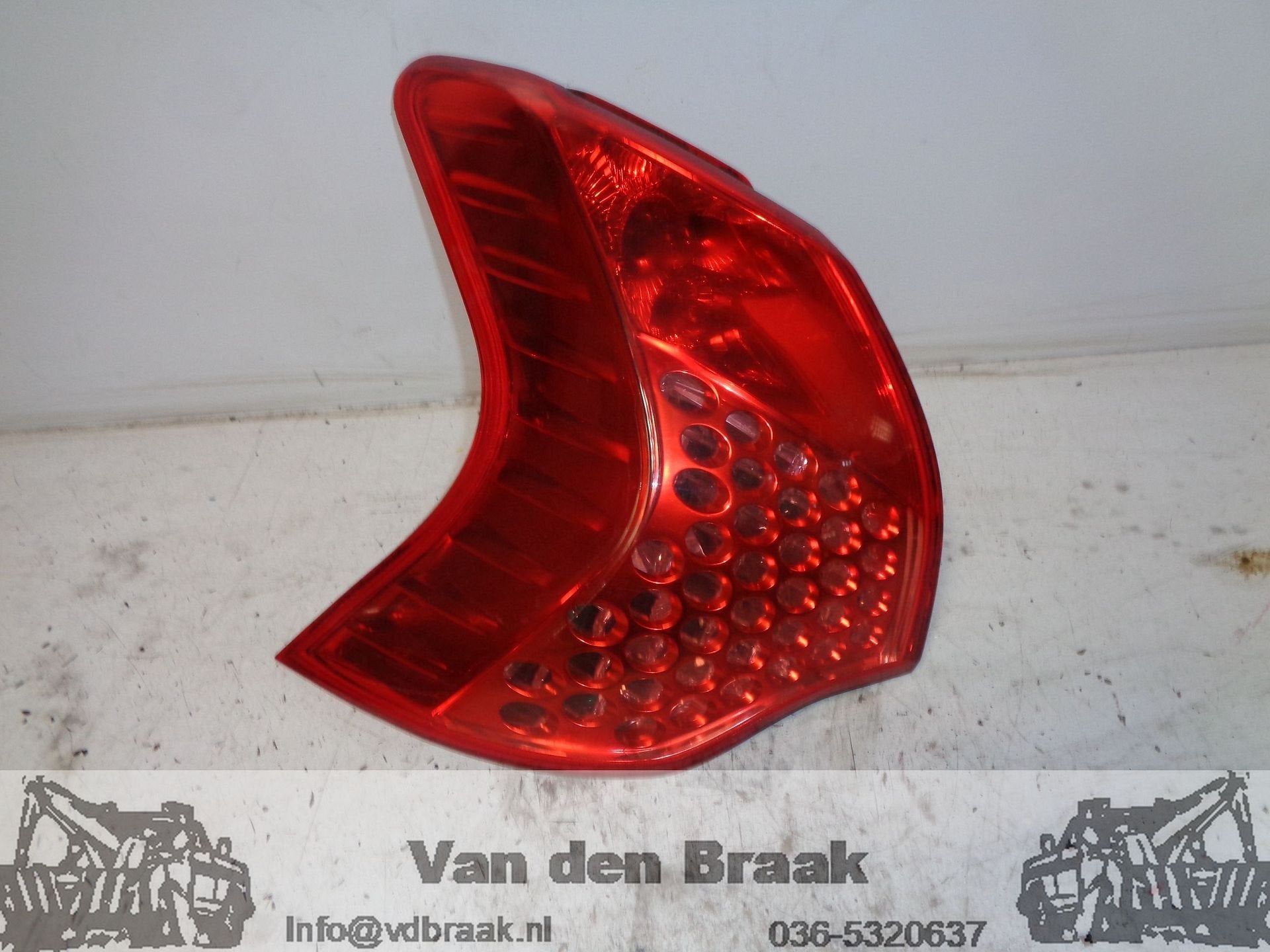 Peugeot 3008 2009-2015 Achterlicht links buitenzijde, Gebruikt, -, Herkomst onderdeel bekend, -