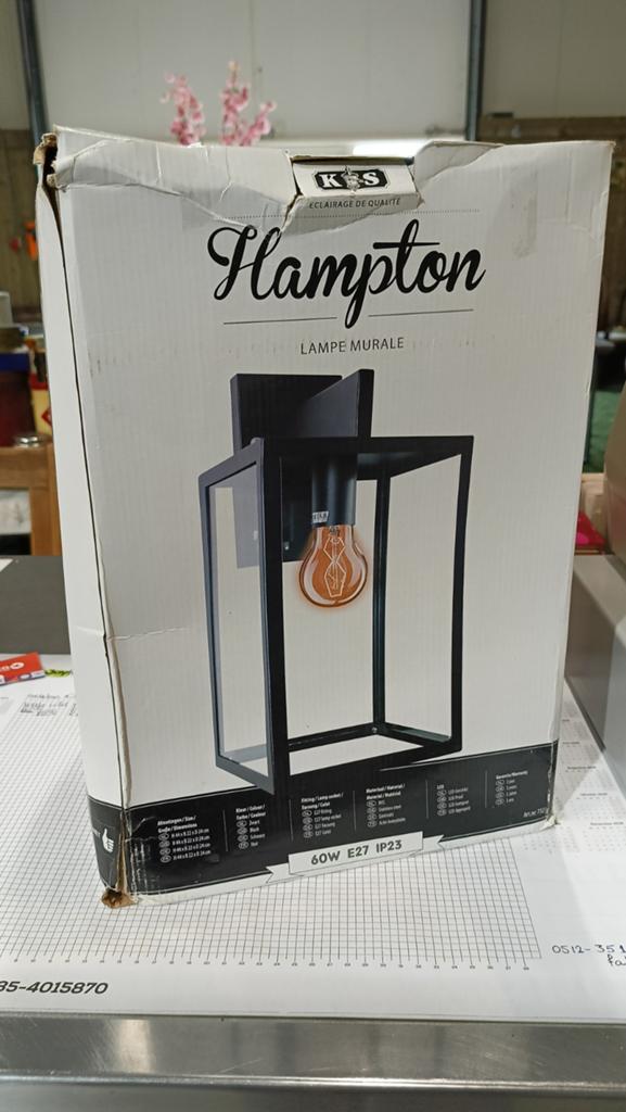 Hampton wandlamp in matzwart., Ophalen