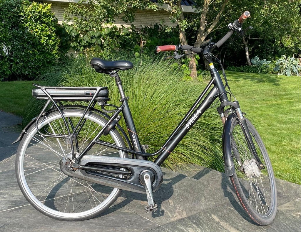 Superfijne STELLA Vicenza Nero (Limited Edition, Gebruikt, 51 tot 55 cm, 50 km per accu of meer, Ophalen