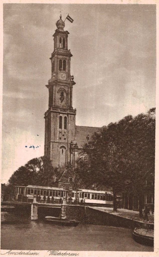 1930 AMSTERDAM Westertoren met tram en verhaal, Verzamelen, Ophalen of Verzenden, Voor 1920, Gelopen, Noord-Holland