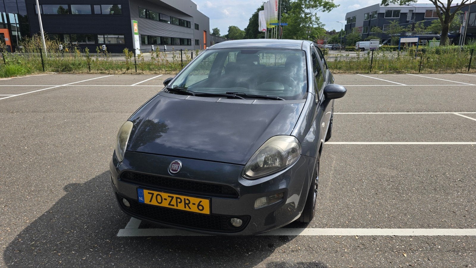Fiat Punto 0.9 Twinair 85 5-D 2012 Grijs, Auto's, Voorwielaandrijving, 49 €/maand, Origineel Nederlands, 24 km/l
