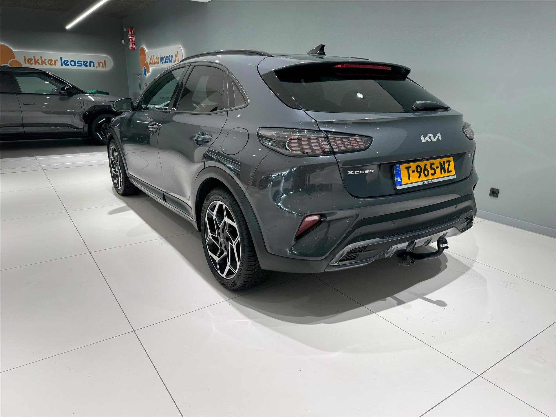 KIA Xceed 1.5 T-GDi 160pk GT-Line First Edition Automaat/ tr, Auto's, 1300 kg, 4 cilinders, Leder en Stof, Origineel Nederlands